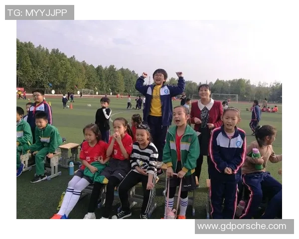 汽车摆件足球明星大空翼带你领略绿茵场上的激情与梦想